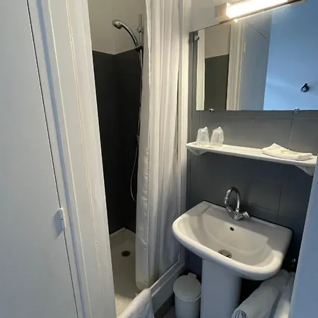 Hotel Les Chiens Du Guet 3*
